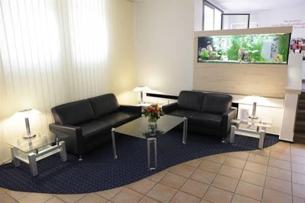 Stadthotel Касел Екстериор снимка
